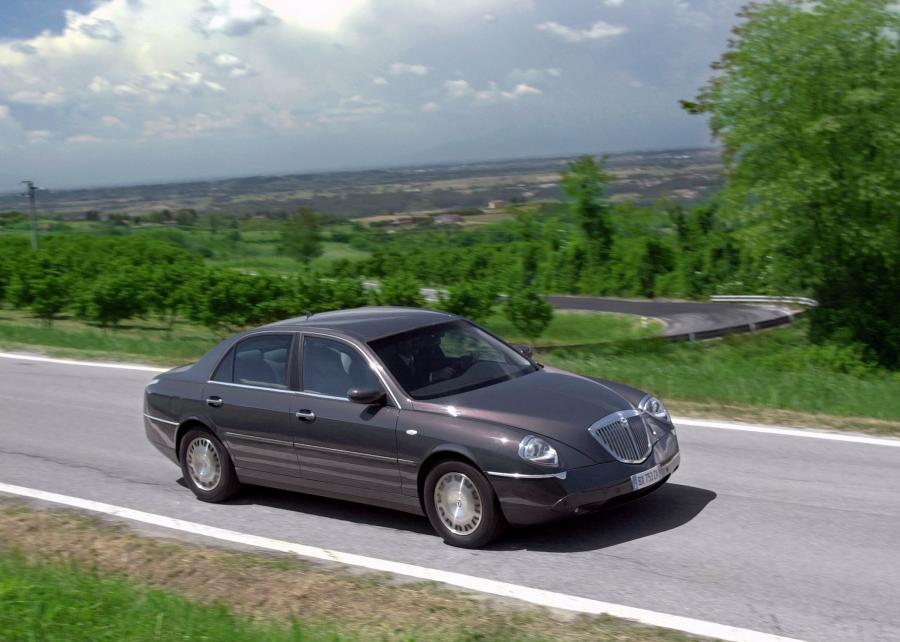  Lancia Thesis 2002 года  (фото 11 из 199)
